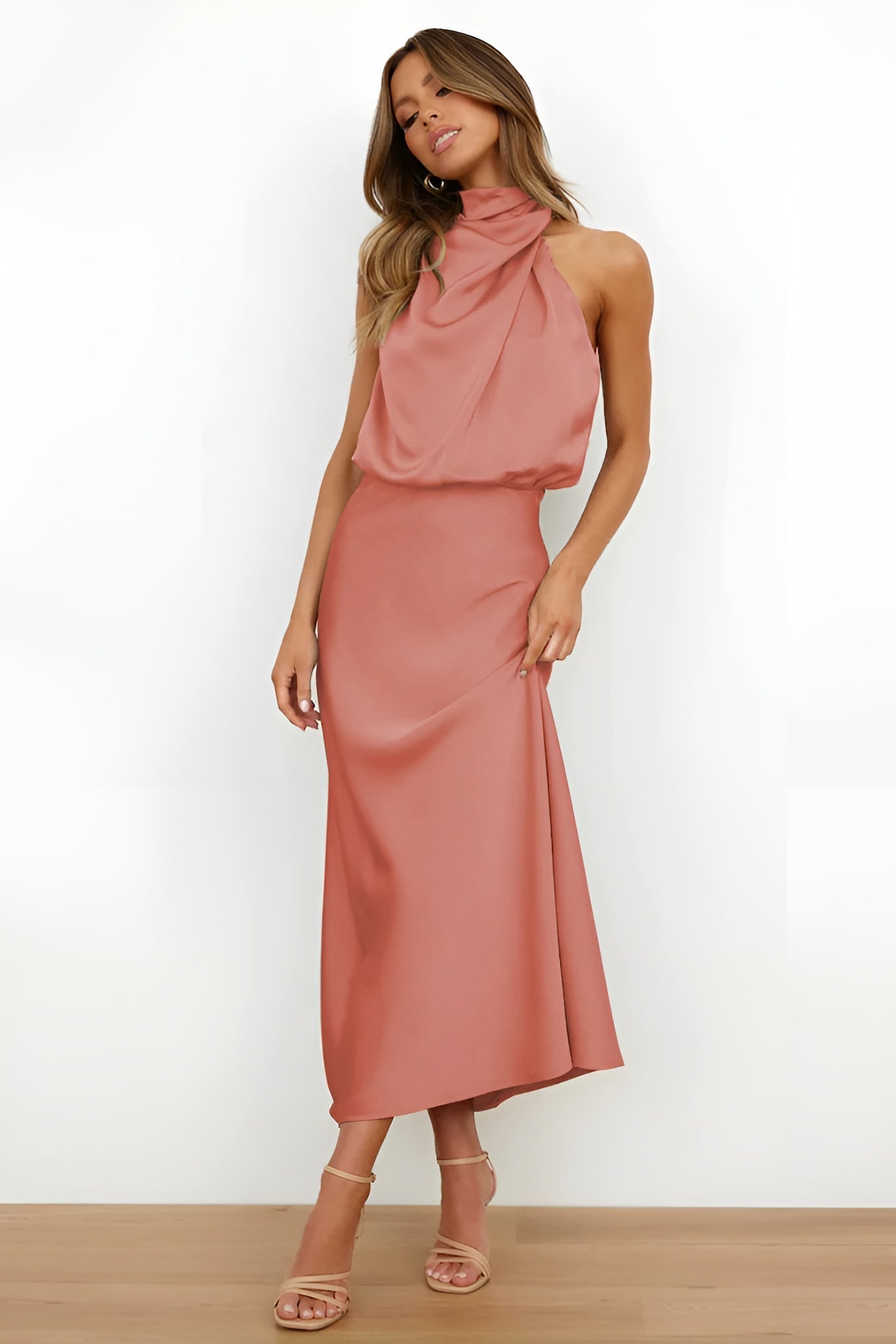 Damska Elegancka Sukienka Koktajlowa Z Satyny | Lśniący Look
