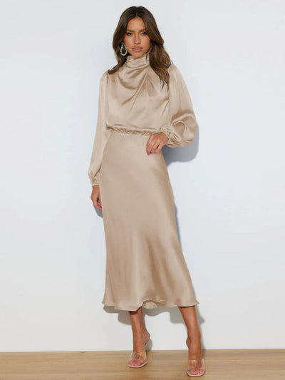 Suknia Wieczorowa z Połyskiem – Zjawiskowy Look