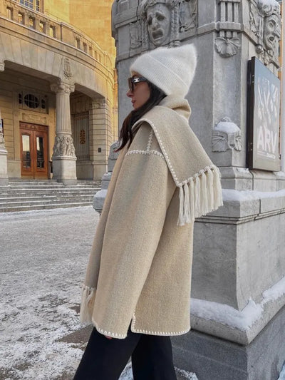 Elegancki Płaszcz | Zimowy Szalik I Styl