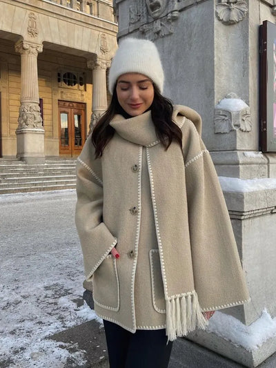Elegancki Płaszcz | Zimowy Szalik I Styl