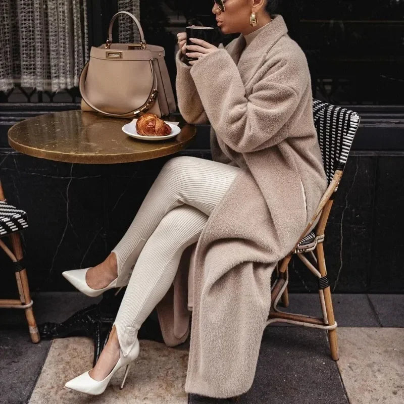 Długi Płaszcz | Elegancki Z Kołnierzem I Guzikami