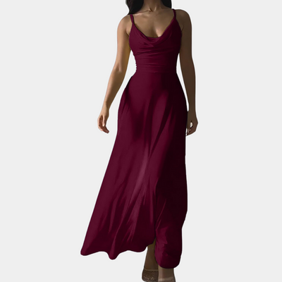 Elegancka maxi sukienka podkreślająca kobiecy styl