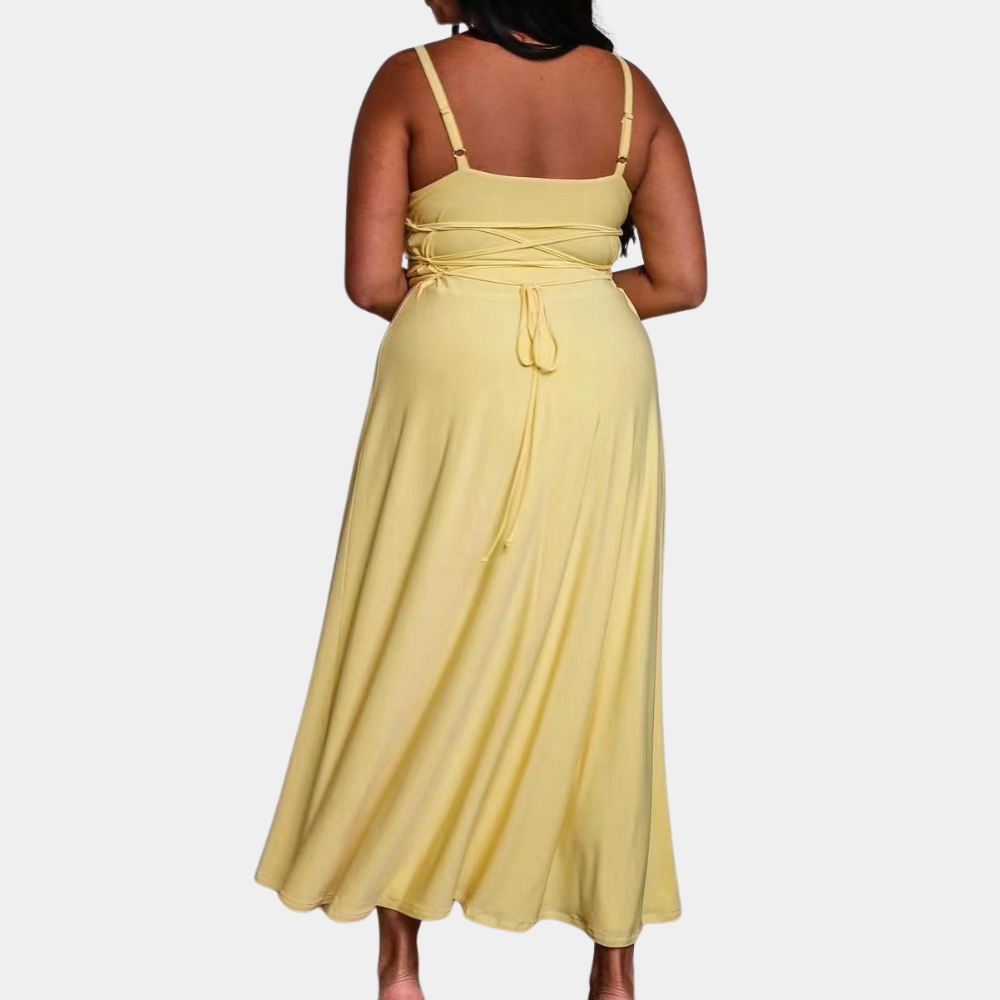 Elegancka maxi sukienka podkreślająca kobiecy styl