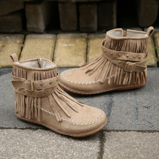 Botki Kowbojskie w Stylu Boho – Stylowe Obuwie do Kostki