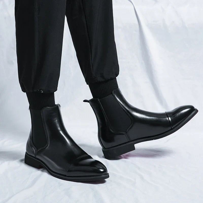 Klasyczne Buty z Amortyzowaną Podeszwą – Stylowy Design