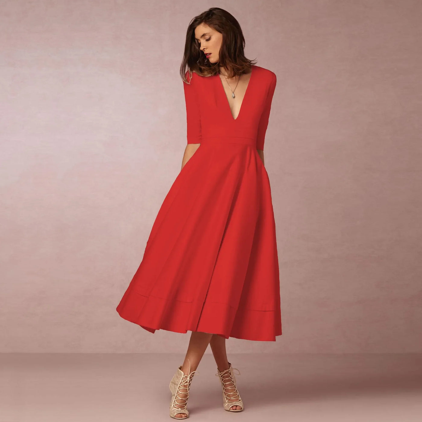Elegancka Sukienka Maxi Z Modnym Krojem