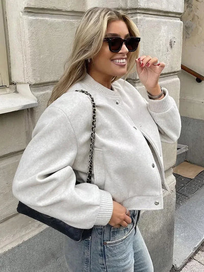 Stylowy Krótki Kardigan – Miejski Styl