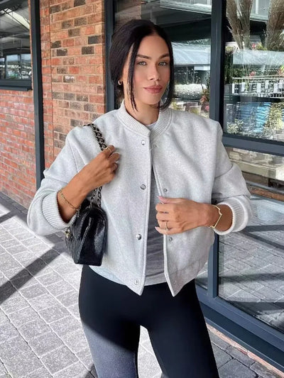 Stylowy Krótki Kardigan – Miejski Styl