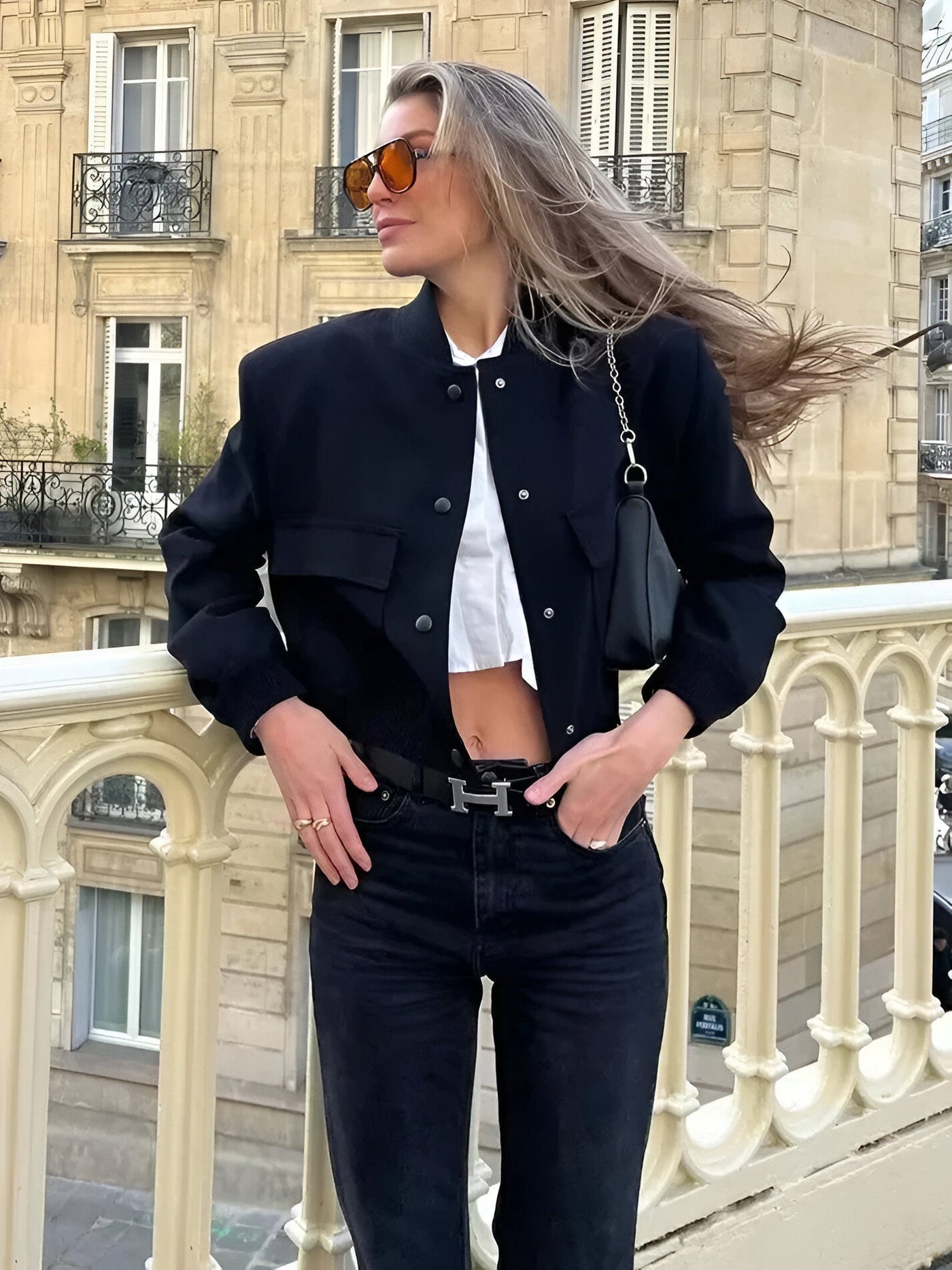 Stylowy Krótki Kardigan – Krótki Krój z Kieszeniami