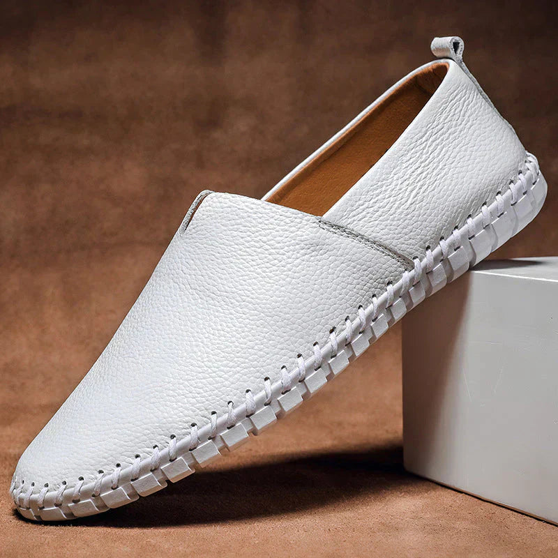 Loafersy z Klasycznym Wykończeniem – Tradycyjny Design