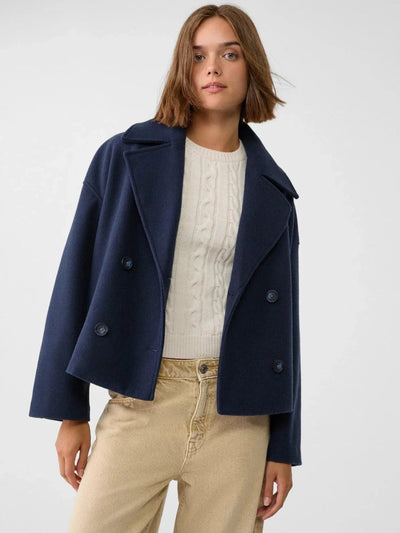 Modny Krótki Oversize Kardigan – Guziki
